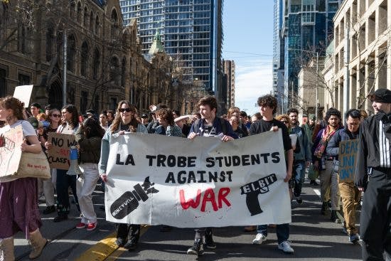 Students march against war