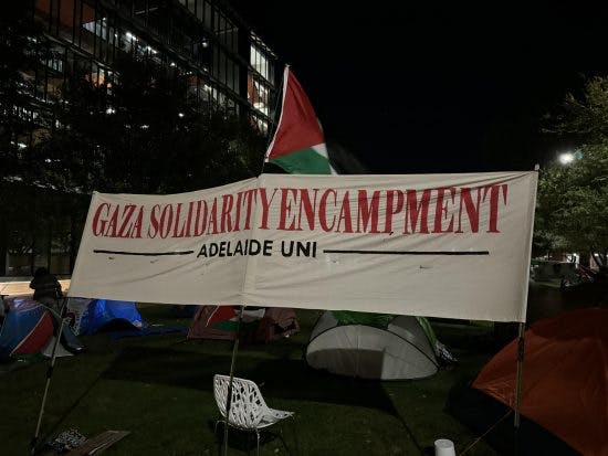 Zionist thugs attack Adelaide University Gaza encampment