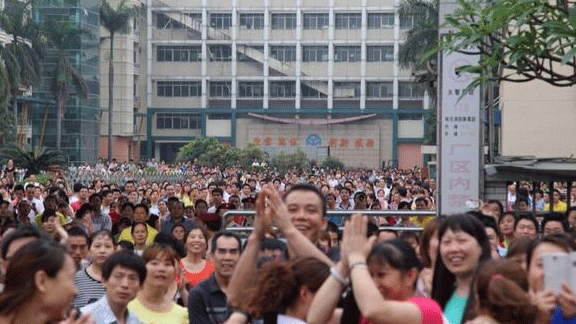 Massive strike by Chinese workers