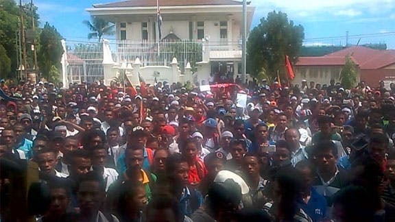 Big Protest confronts Australian Embassy in Dili
