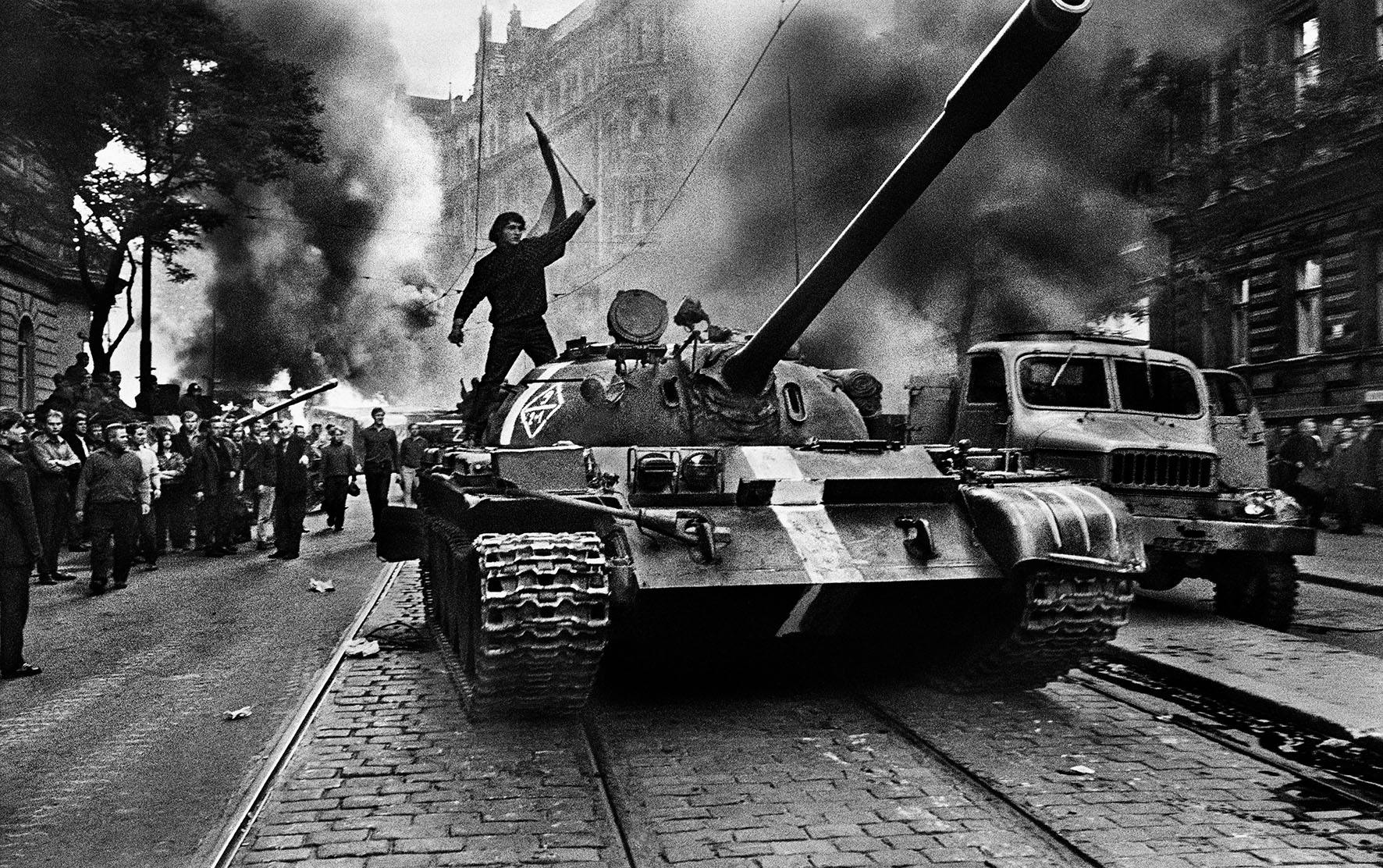 Democracy movement faces off against Russian invasion: the 1968 Prague Spring
