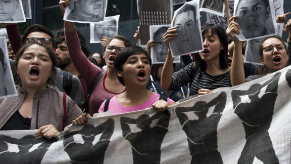 Rage in Mexico over 43  disappeared students