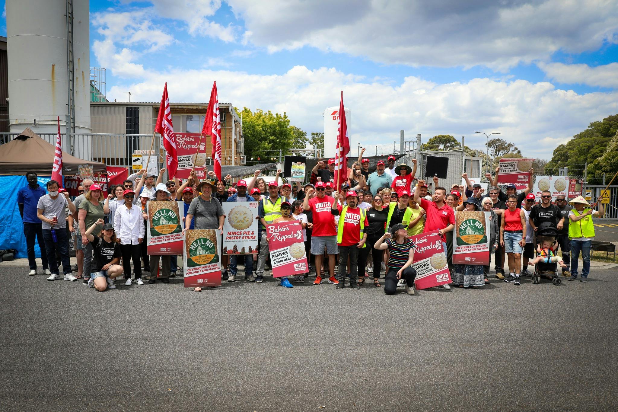 Striking Pampas workers refuse to accept crumbs
