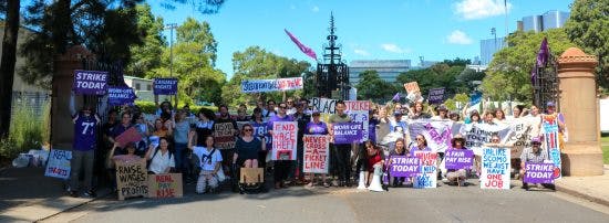 Sydney University staff strike for a real wage rise