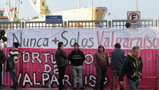 Chilean dock workers end month-long strike