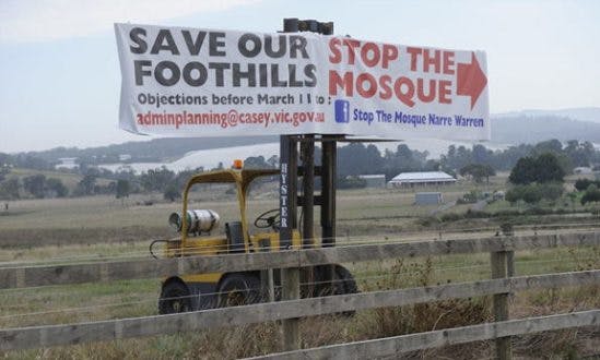 Anti-racists fight to defend Narre Warren mosque