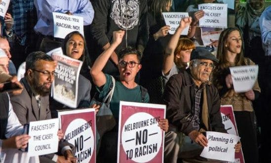 Muslims and anti-racists protest as council votes to reject Narre Warren mosque