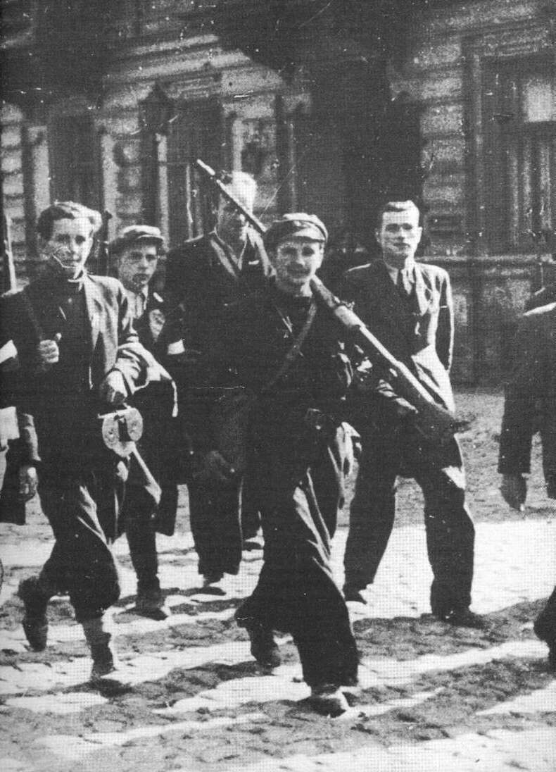 Warsaw ghetto fighters