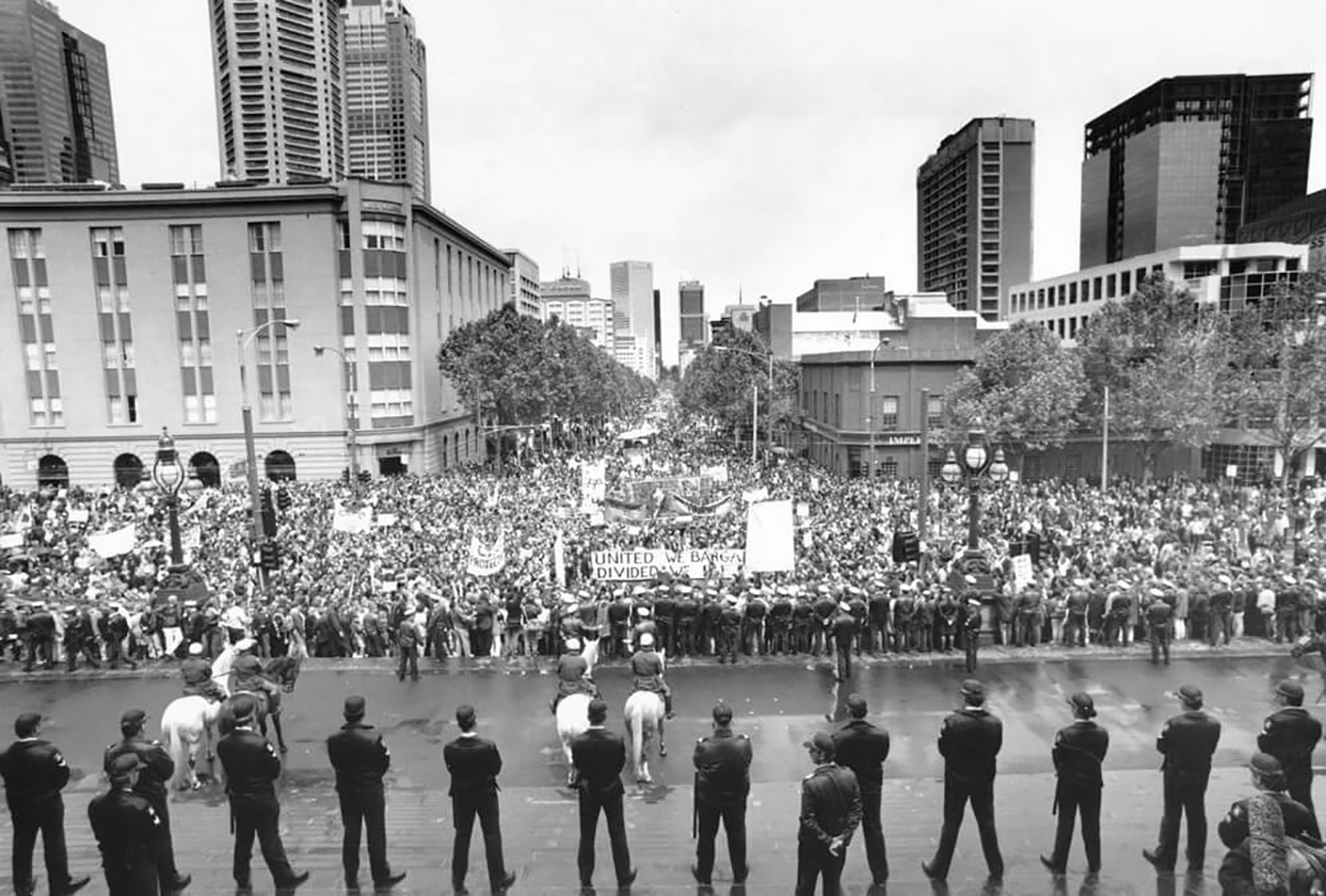 Union rally against Jeff Kennett in November 1992