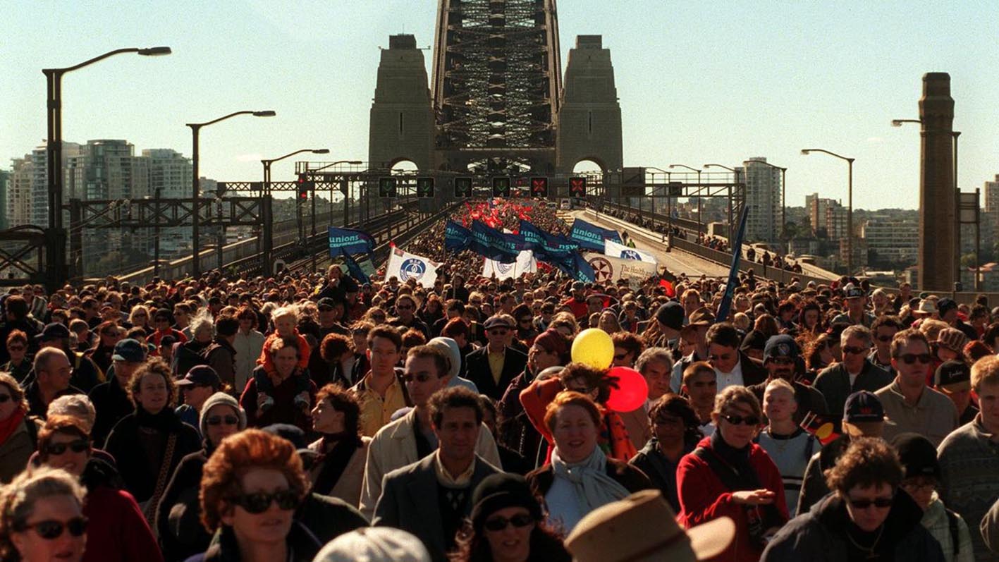 'March for reconciliation' across Sydney Harbour Bridge